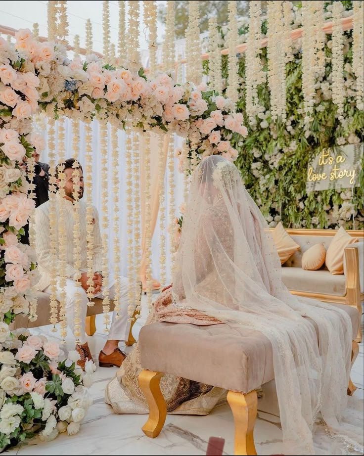Elegant wedding table setting